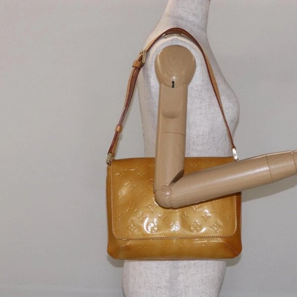 LOUIS VUITTON Monogram Vernis Thompson Street Bag Beige - Picture 1 of 16